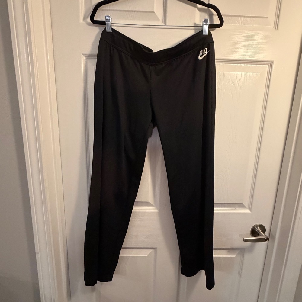 Nike Track Pants Black Large L 12-14 Straight Leg Athleisure Gym Workout